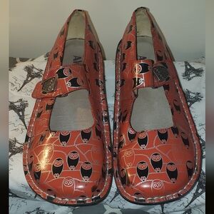 Alegria Clogs